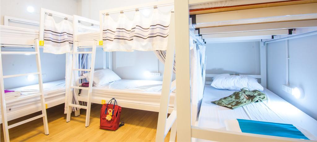 My Thai Hostel Бангкок Экстерьер фото