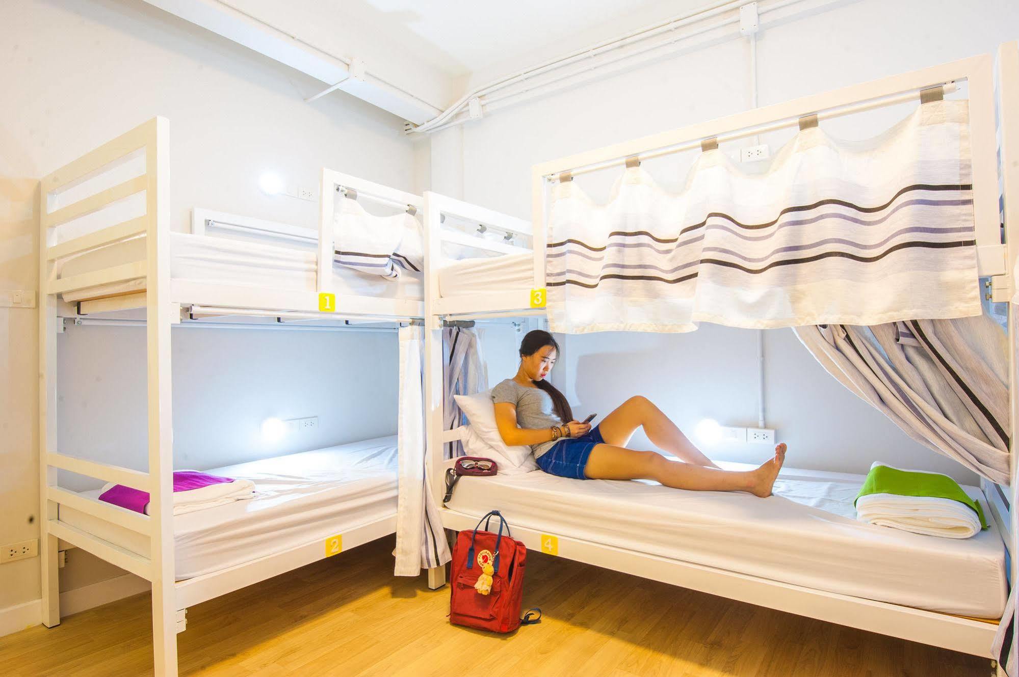 My Thai Hostel Бангкок Экстерьер фото